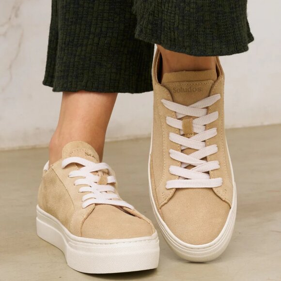 NEW SOLUDOS Suede Ibiza Platform Sneakers Sand for women 126mn - Picture 1 of 11